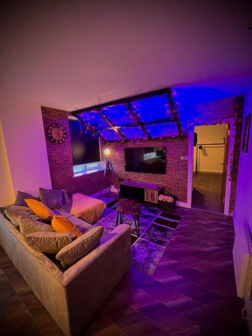 Stunning Two Bed City Centre Apartment 利兹 外观 照片