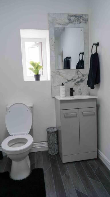 Stunning Two Bed City Centre Apartment 利兹 外观 照片