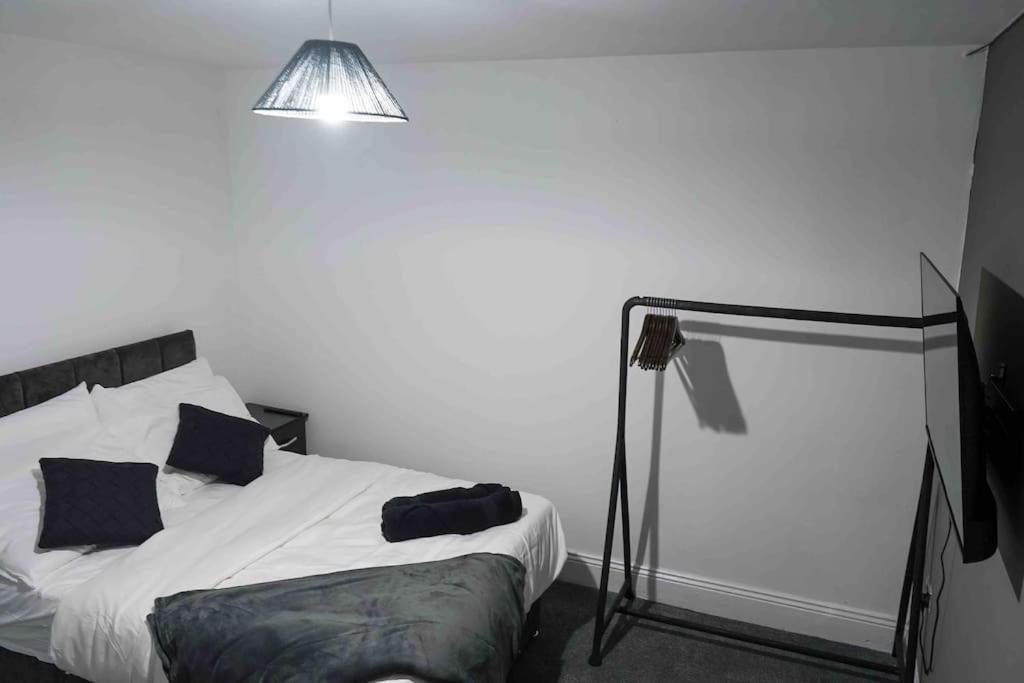 Stunning Two Bed City Centre Apartment 利兹 外观 照片