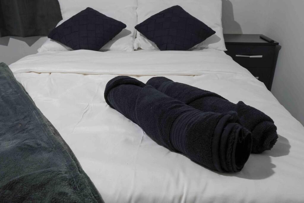 Stunning Two Bed City Centre Apartment 利兹 外观 照片