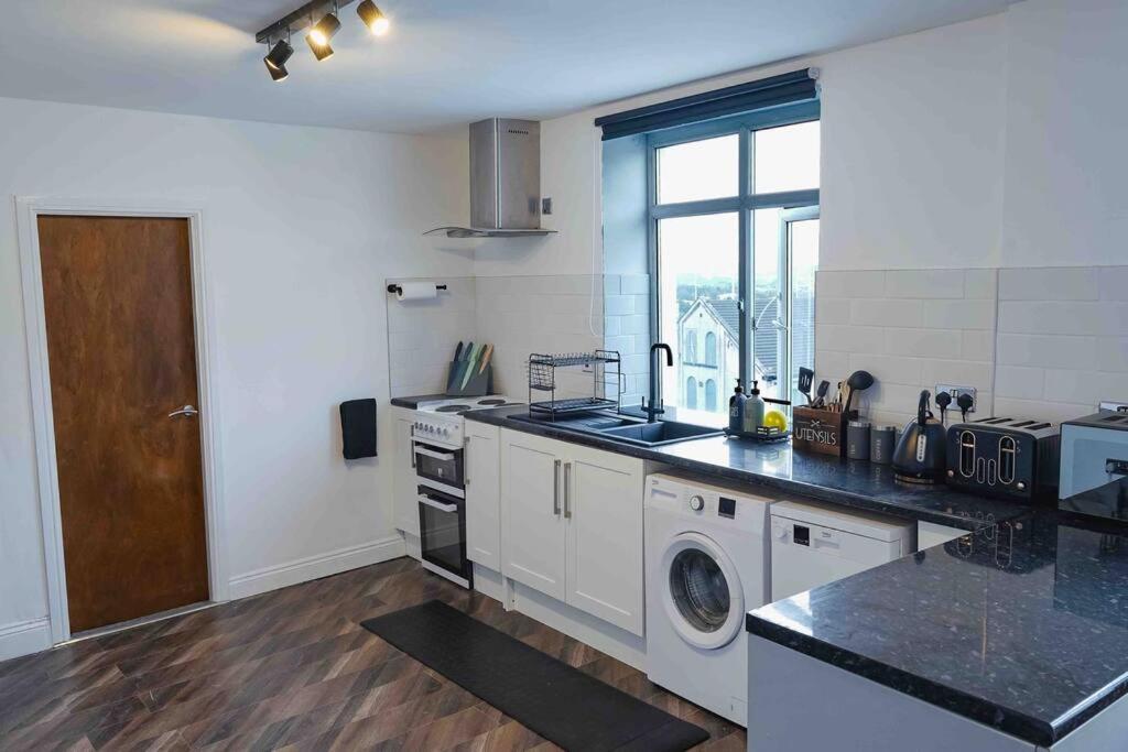 Stunning Two Bed City Centre Apartment 利兹 外观 照片