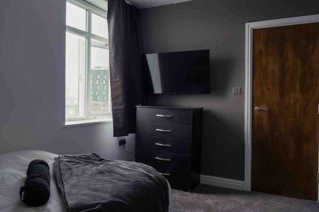 Stunning Two Bed City Centre Apartment 利兹 外观 照片